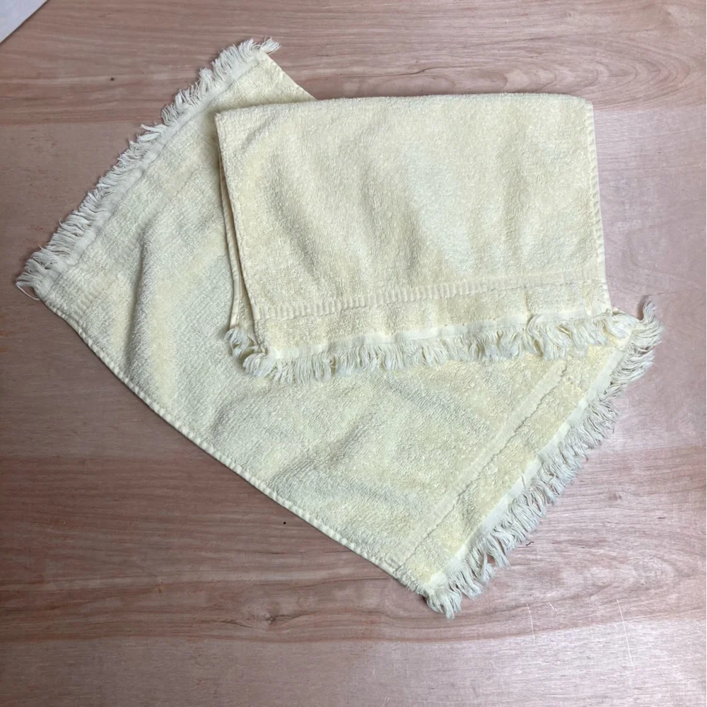 Martex Classic Hand Towels Lot Of 2 Made In USA Yellow Vintage